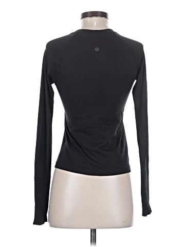 Lululemon Athletica Long Sleeve T-Shirt (view 2)
