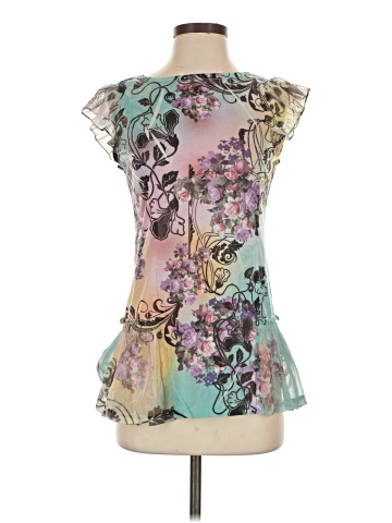 Casual Freedom Sleeveless Blouse (view 1)
