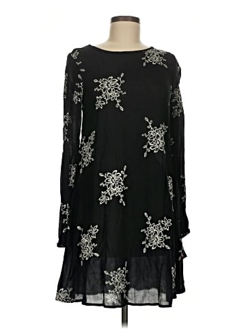 Xhilaration Casual Dress (view 1)