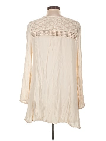 Entro 3/4 Sleeve Blouse (view 2)