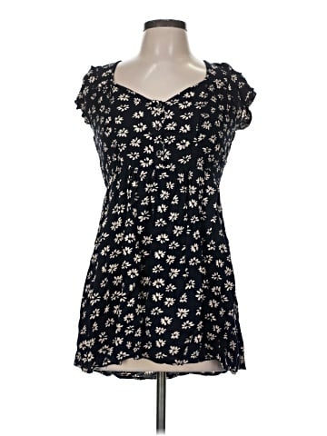 En Creme Short Sleeve Top (view 1)