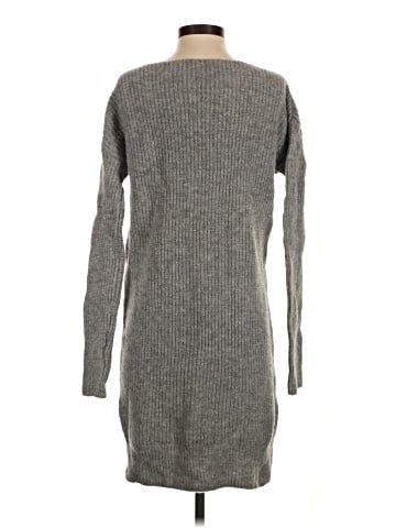 Theory Wool Pullover Sweater (view 2)