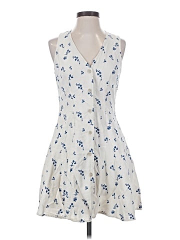 Universal Thread Casual Dress (view 1)