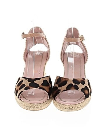 Camper Wedges (view 2)