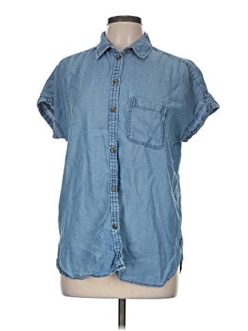 American Eagle Outfitters Short Sleeve Button-Down Shirt (view 1)