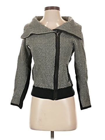 Sparrow Cardigan (view 1)
