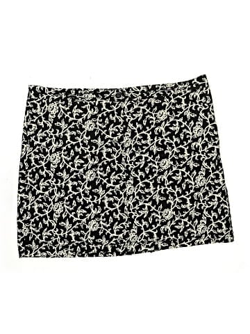 Karen Scott Skort (view 1)