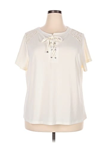 Daisy Fuentes Short Sleeve Blouse (view 1)