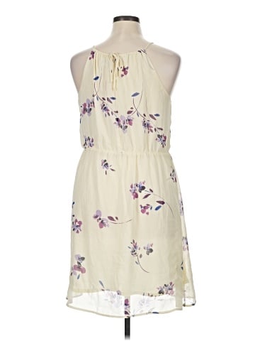 Old Navy Casual Dress (view 2)