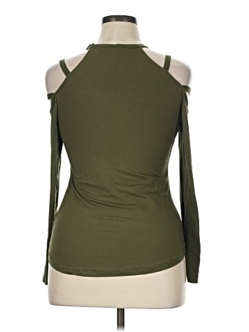 Hot Kiss Long Sleeve Top (view 2)
