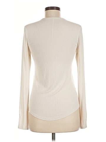 Lululemon Athletica Long Sleeve T-Shirt (view 2)