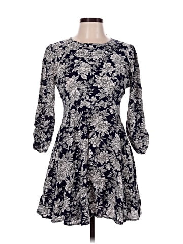 Esley Casual Dress (view 1)