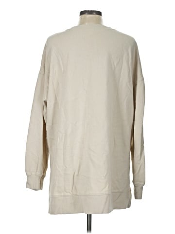 Old Navy Long Sleeve T-Shirt (view 2)