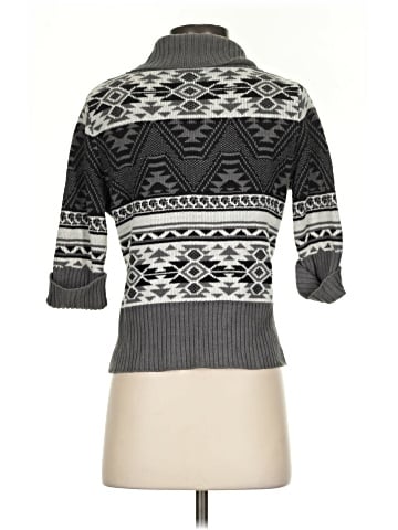 Delia's Cardigan (view 2)