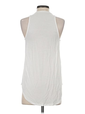 Merona Sleeveless Top (view 2)