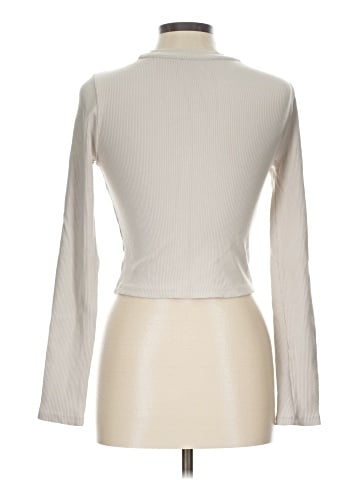 Forever 21 Long Sleeve T-Shirt (view 2)