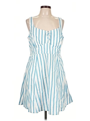 Old Navy Casual Dress (view 1)