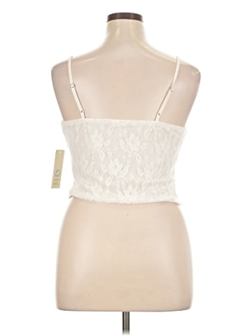 No Boundaries Sleeveless Top (view 2)