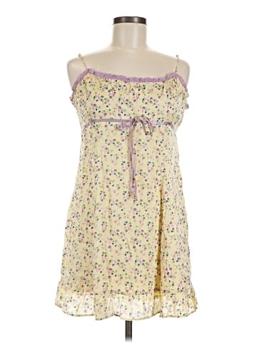 Urban Outfitters Casual Dress (view 1)