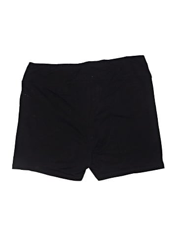 Justify Shorts (view 2)