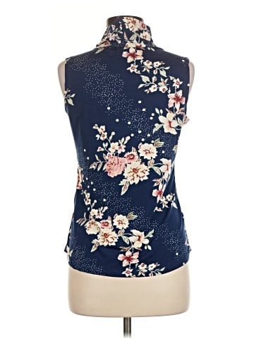 Harve Benard Sleeveless Button-Down Shirt (view 2)