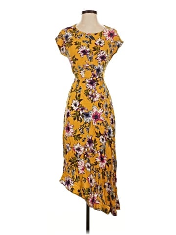 Donna Morgan Casual Dress (view 1)