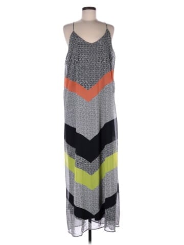 Old Navy Casual Dress (view 1)