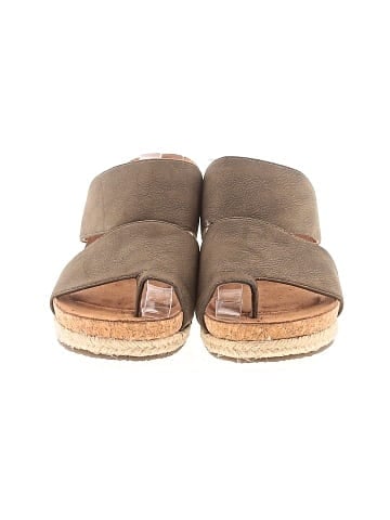 Adrienne Vittadini Wedges (view 2)