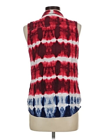 Rock & Republic Sleeveless Button-Down Shirt (view 2)