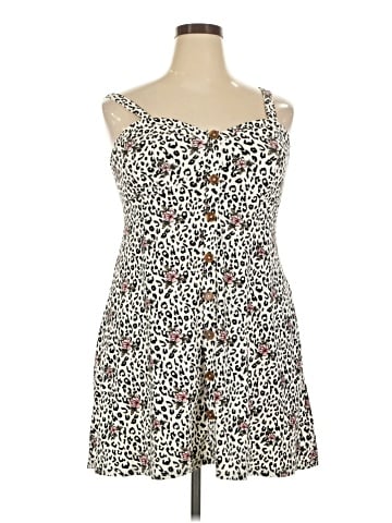 No Boundaries Casual Dress (view 1)
