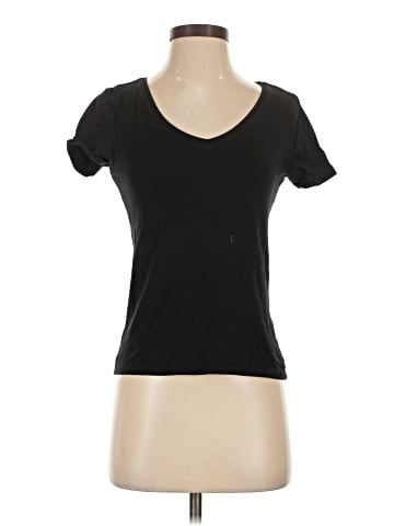 H&M Short Sleeve T-Shirt (view 1)