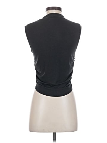 Vuori Sleeveless Top (view 2)