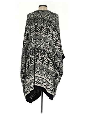 Ecote Poncho (view 2)