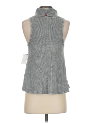 Hard Tail Sleeveless Top (view 2)
