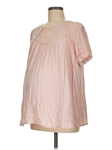 Liz Lange Maternity 3/4 Sleeve T-Shirt (view 1)