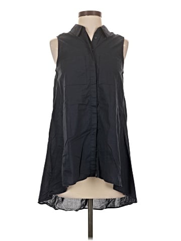 HD in Paris Sleeveless Button-Down Shirt (view 1)