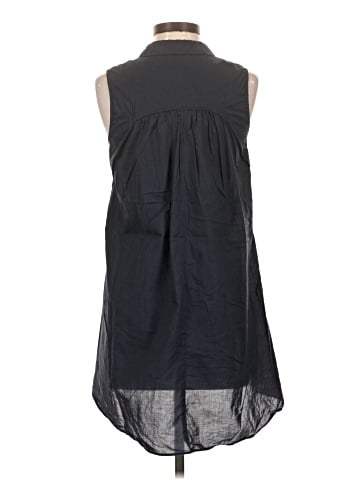 HD in Paris Sleeveless Button-Down Shirt (view 2)