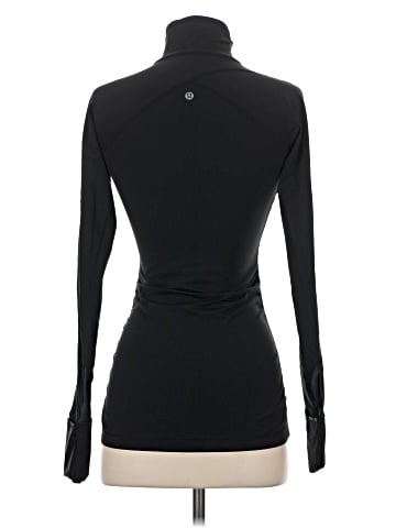Lululemon Athletica Long Sleeve T-Shirt (view 2)