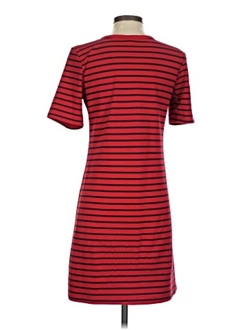 Old Navy Casual Dress (view 2)