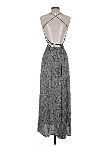 Urban Outfitters Casual Dress (view 2)