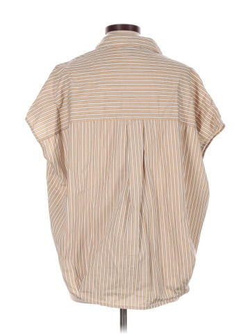 Tracy Evans Sleeveless Button-Down Shirt (view 2)