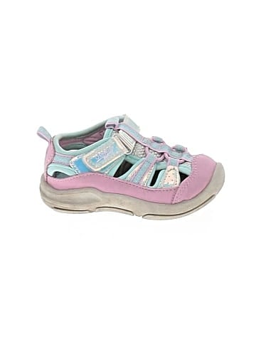 OshKosh B'gosh Sandals (view 1)