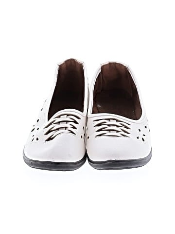 Unbranded Flats (view 2)