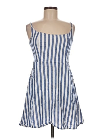 Old Navy Casual Dress (view 1)