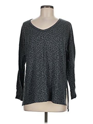 American Eagle Outfitters Pullover Sweater (view 1)