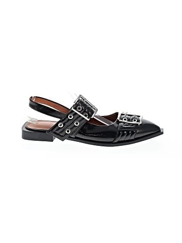 Unbranded Flats (view 1)