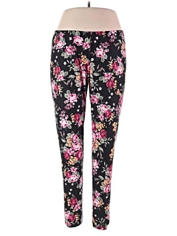 Bobbie Brooks Casual Pants (view 1)