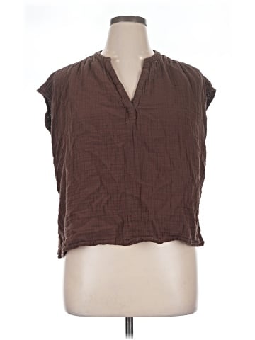 Old Navy Sleeveless Blouse (view 1)