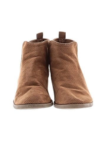 Universal Thread Ankle Boots (view 2)