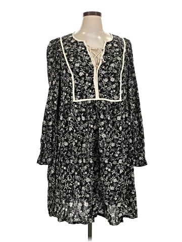 Old Navy Casual Dress (view 1)